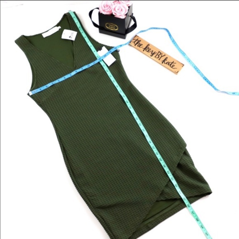 NWT ASTR Green Bodycon Sleeveless Mini Dress - Picture 4 of 6